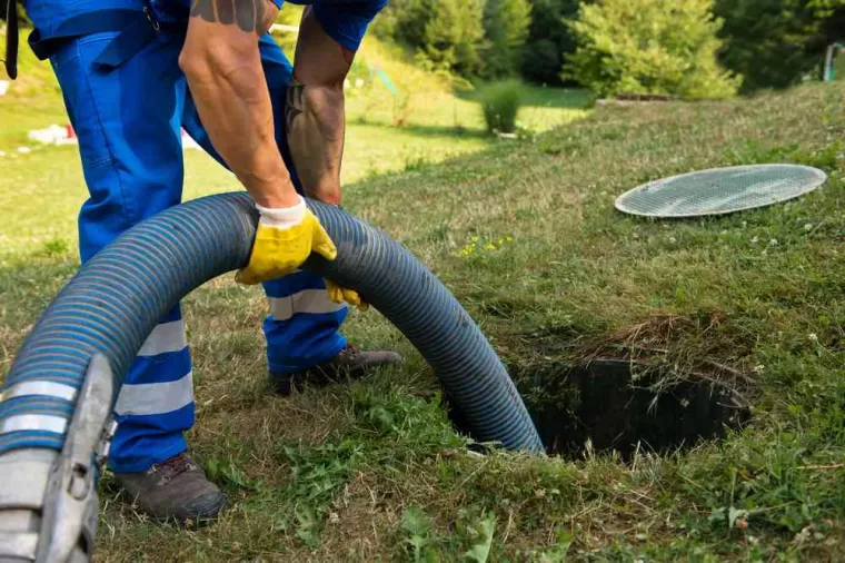 Mauvaise évacuation WC fosse septique, Pessac, Hydrocan Assainissement